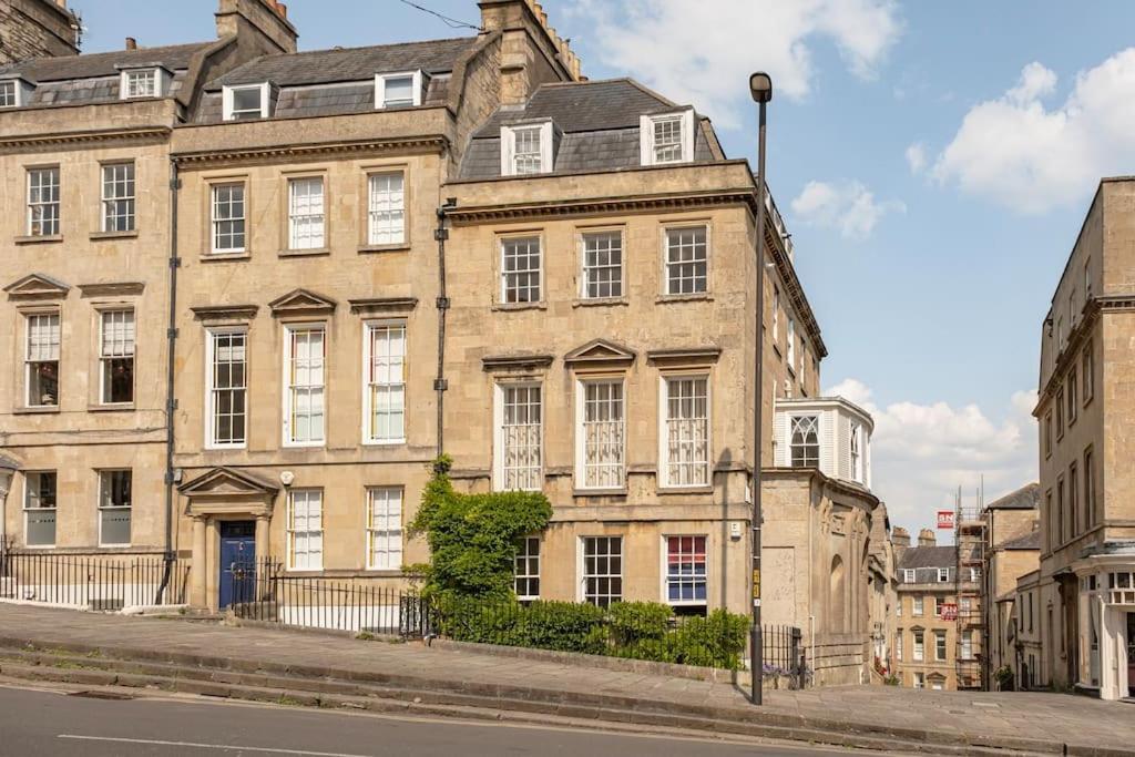 Spacious Apartment - 5 Minutes Walk To Bath Abbey Exteriör bild