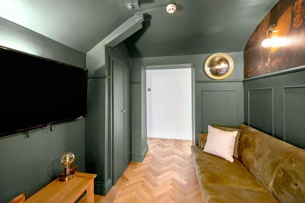 Spacious Apartment - 5 Minutes Walk To Bath Abbey Exteriör bild