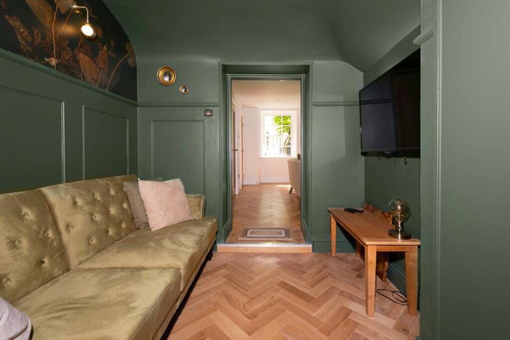 Spacious Apartment - 5 Minutes Walk To Bath Abbey Exteriör bild